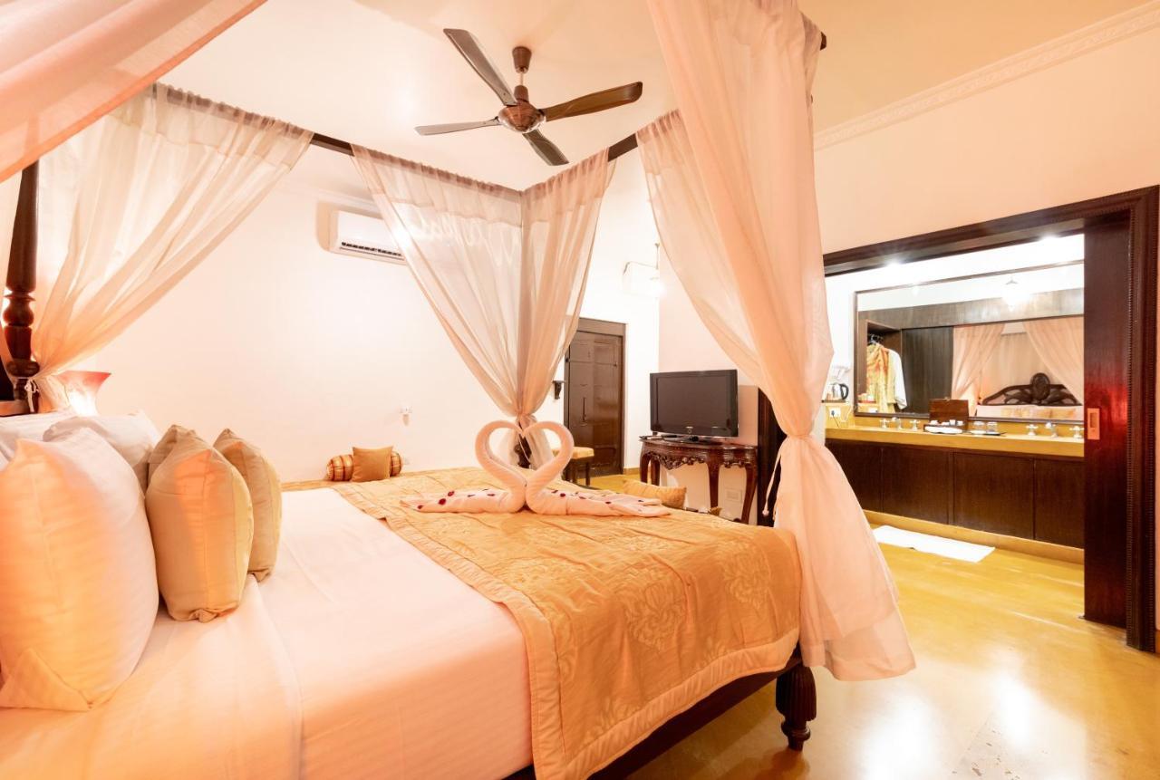 Fort Jadhavgadh -A Gadh Heritage Hotel Sasvad Ngoại thất bức ảnh