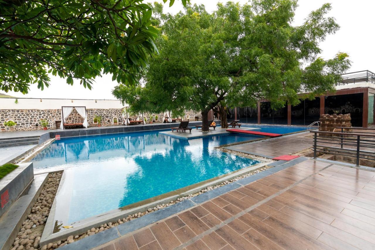 Fort Jadhavgadh -A Gadh Heritage Hotel Sasvad Ngoại thất bức ảnh