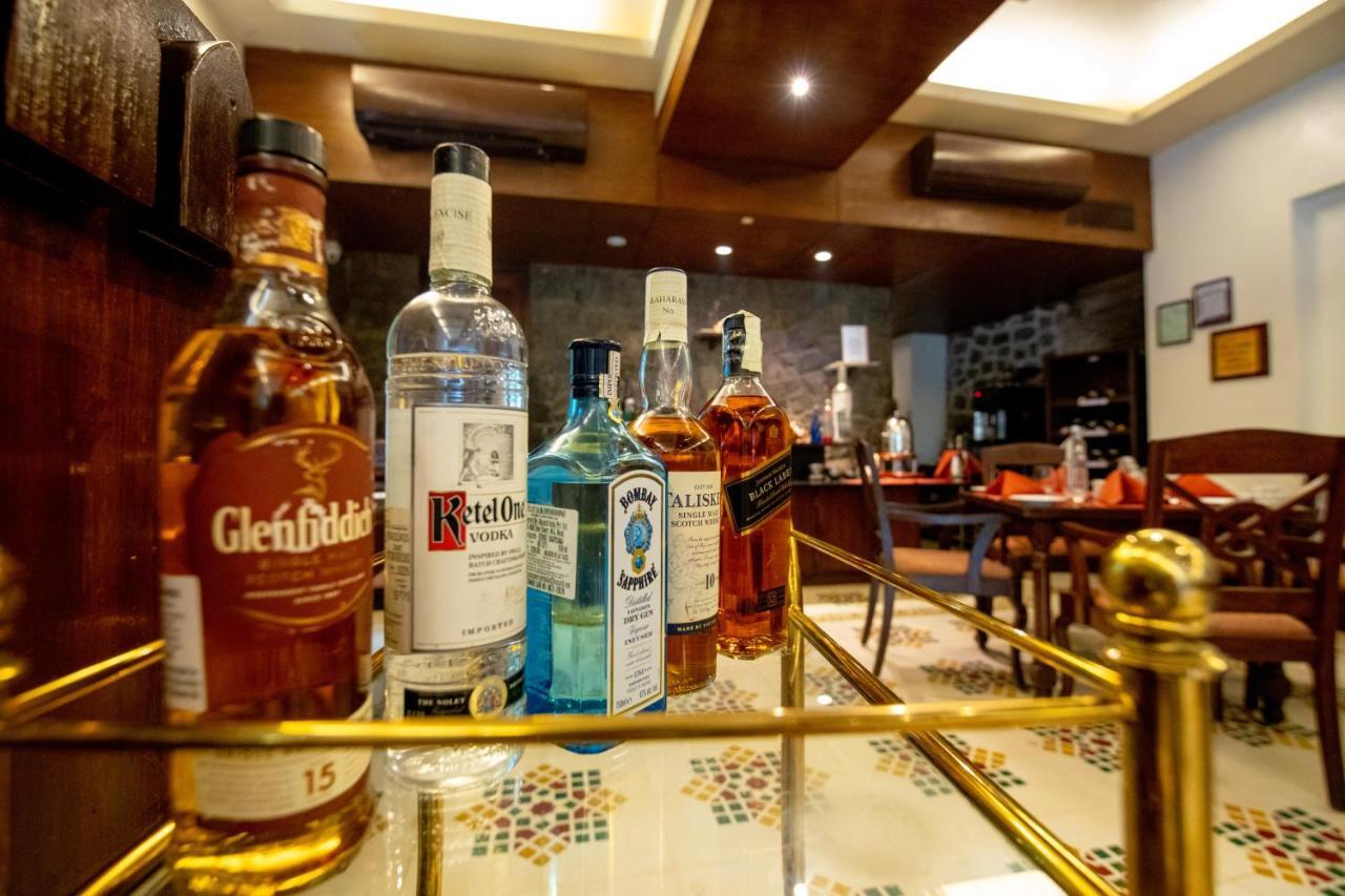 Fort Jadhavgadh -A Gadh Heritage Hotel Sasvad Ngoại thất bức ảnh